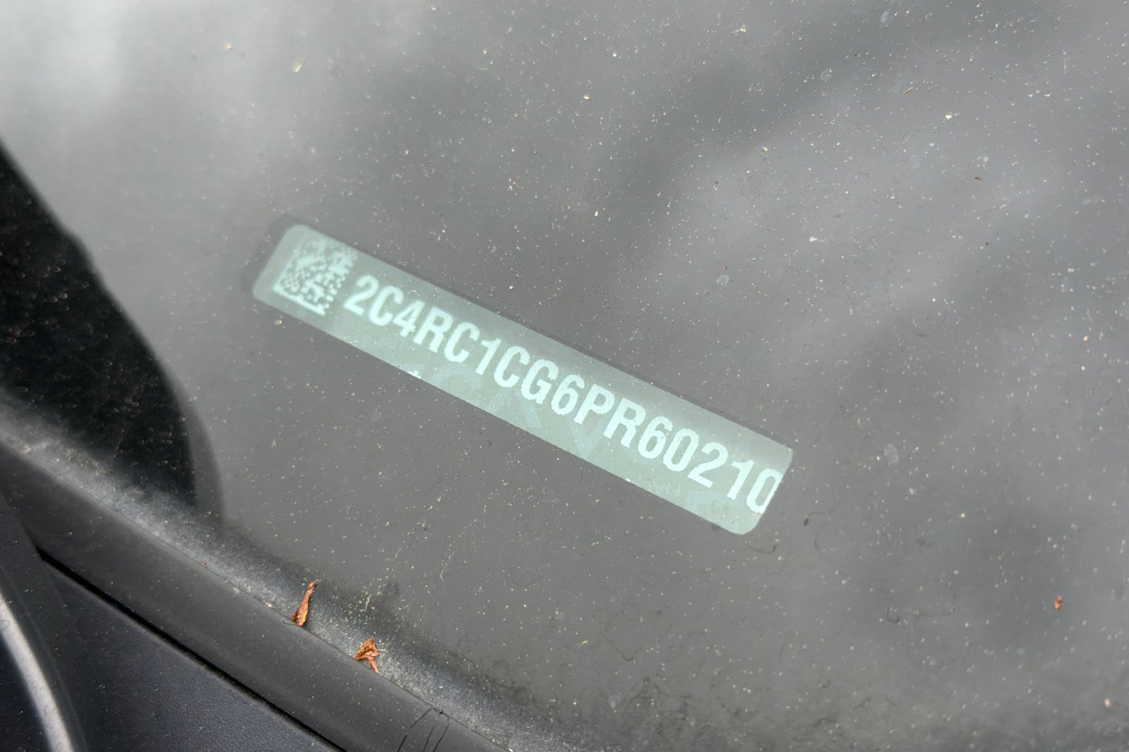 Used 2023 Chrysler Voyager LX FWD image 3