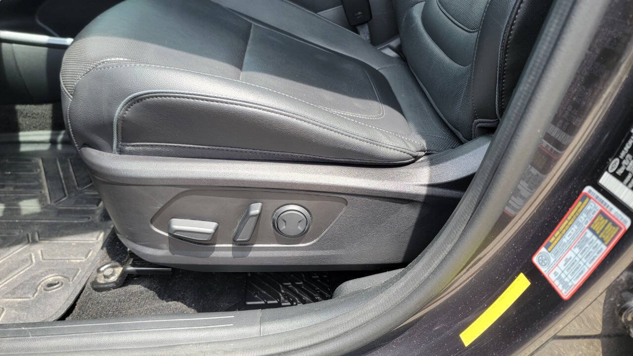 Used 2022 Hyundai Tucson Limited w/ Cargo Package FWD image 19