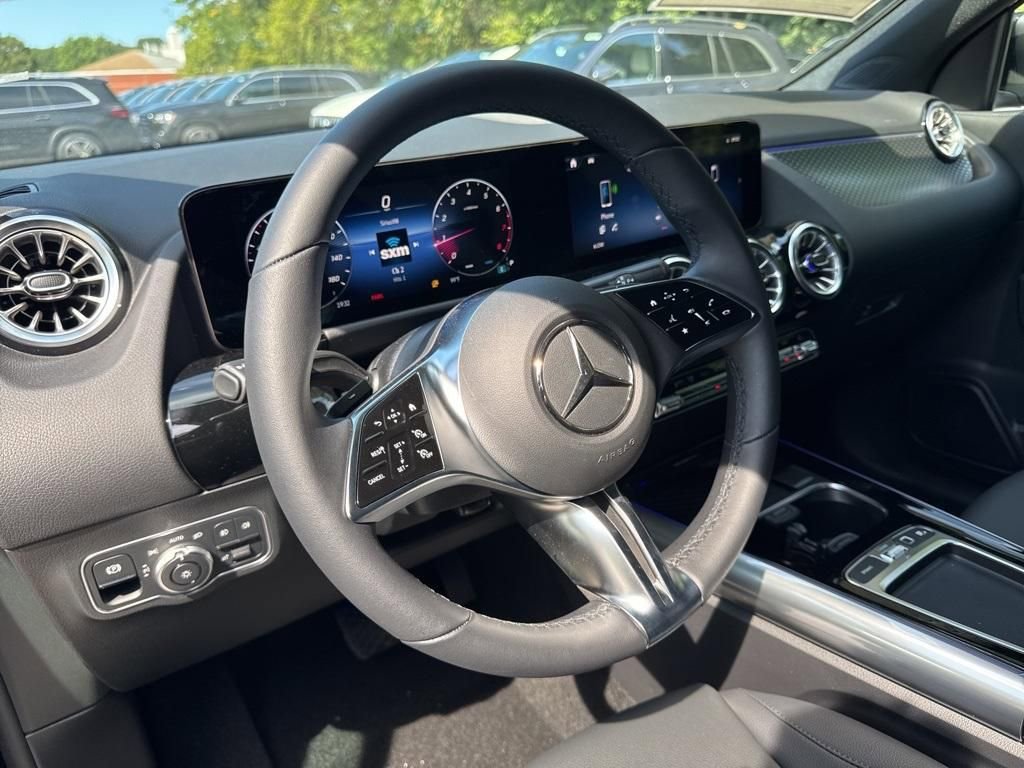 Used 2026 Mercedes-Benz GLA 250 4MATIC image 9