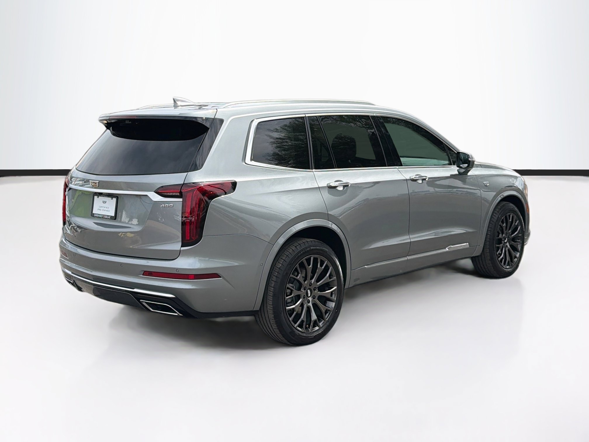 Certified 2024 Cadillac XT6 Premium Luxury w/ Technology Package FWD image 5
