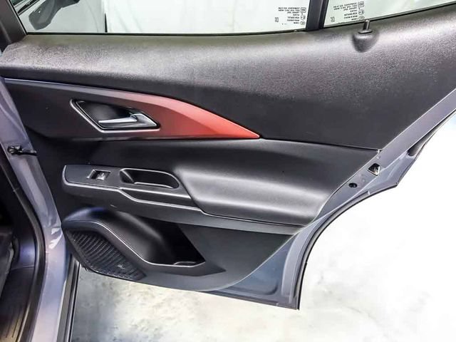 Certified 2024 Chevrolet Equinox EV RS FWD image 30