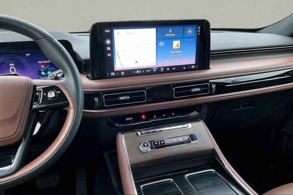 Used 2025 Lincoln Aviator Reserve w/ Illumination Package image 9