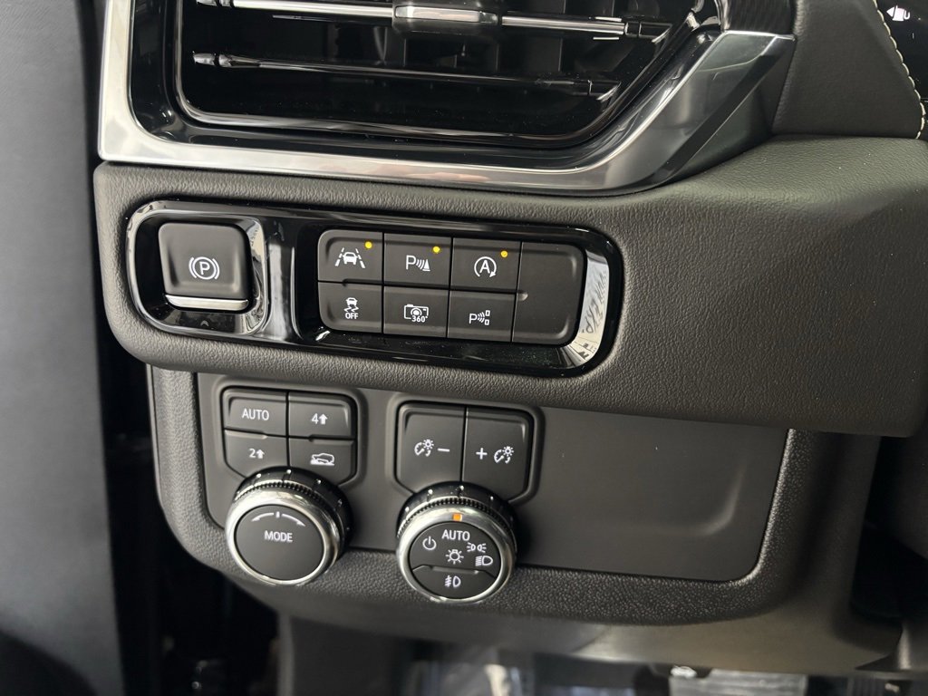 New 2026 GMC Yukon XL Elevation w/ LPO, Floor Liner Package image 14