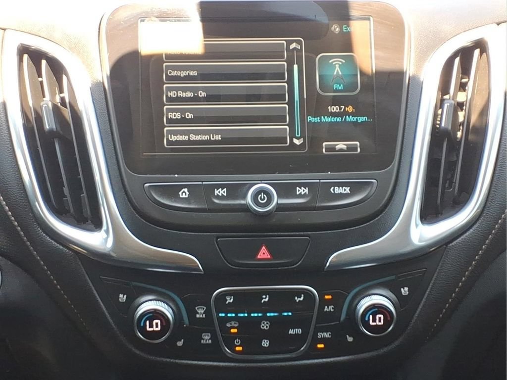 Used 2018 Chevrolet Equinox Premier FWD image 18