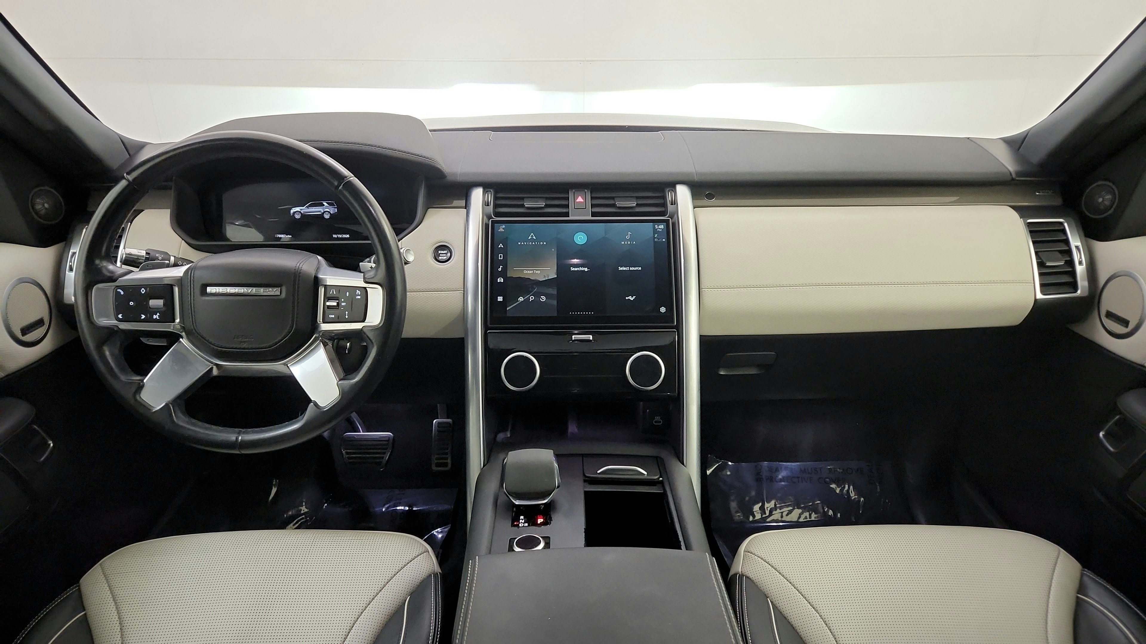 Used 2021 Land Rover Discovery HSE R-Dynamic AWD/4WD image 26