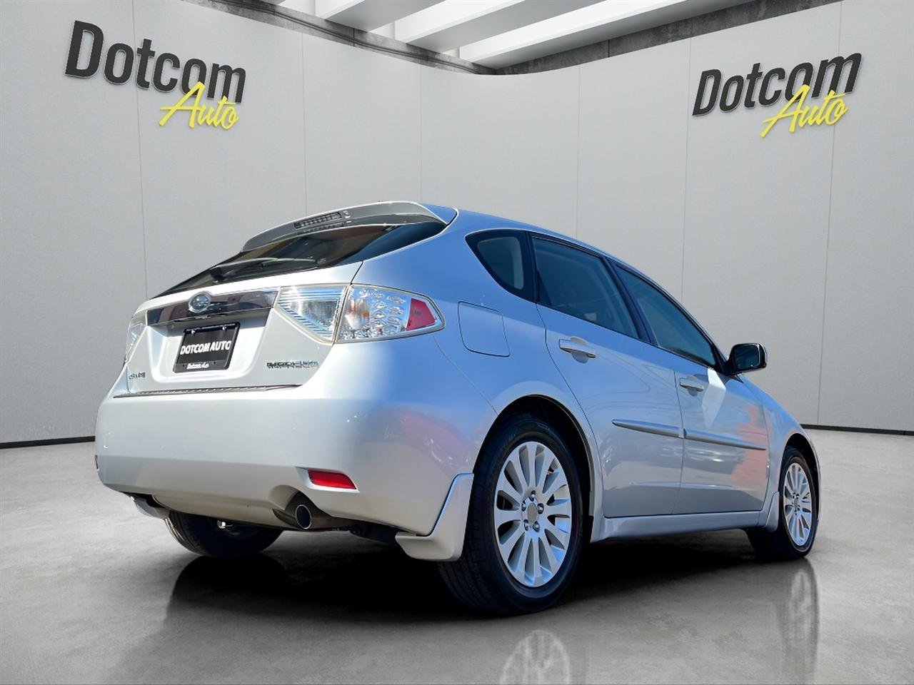 Used 2008 Subaru Impreza 2.5i w/ Popular Equipment Group 3B image 12