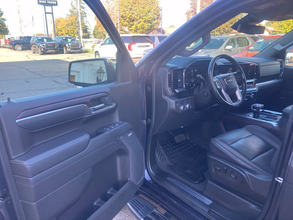 Used 2022 GMC Sierra 1500 SLT w/ SLT Premium Plus Package AWD/4WD image 20