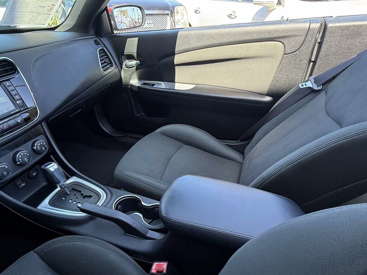 Used 2011 Chrysler 200 Touring w/ Cold Weather Group FWD image 25