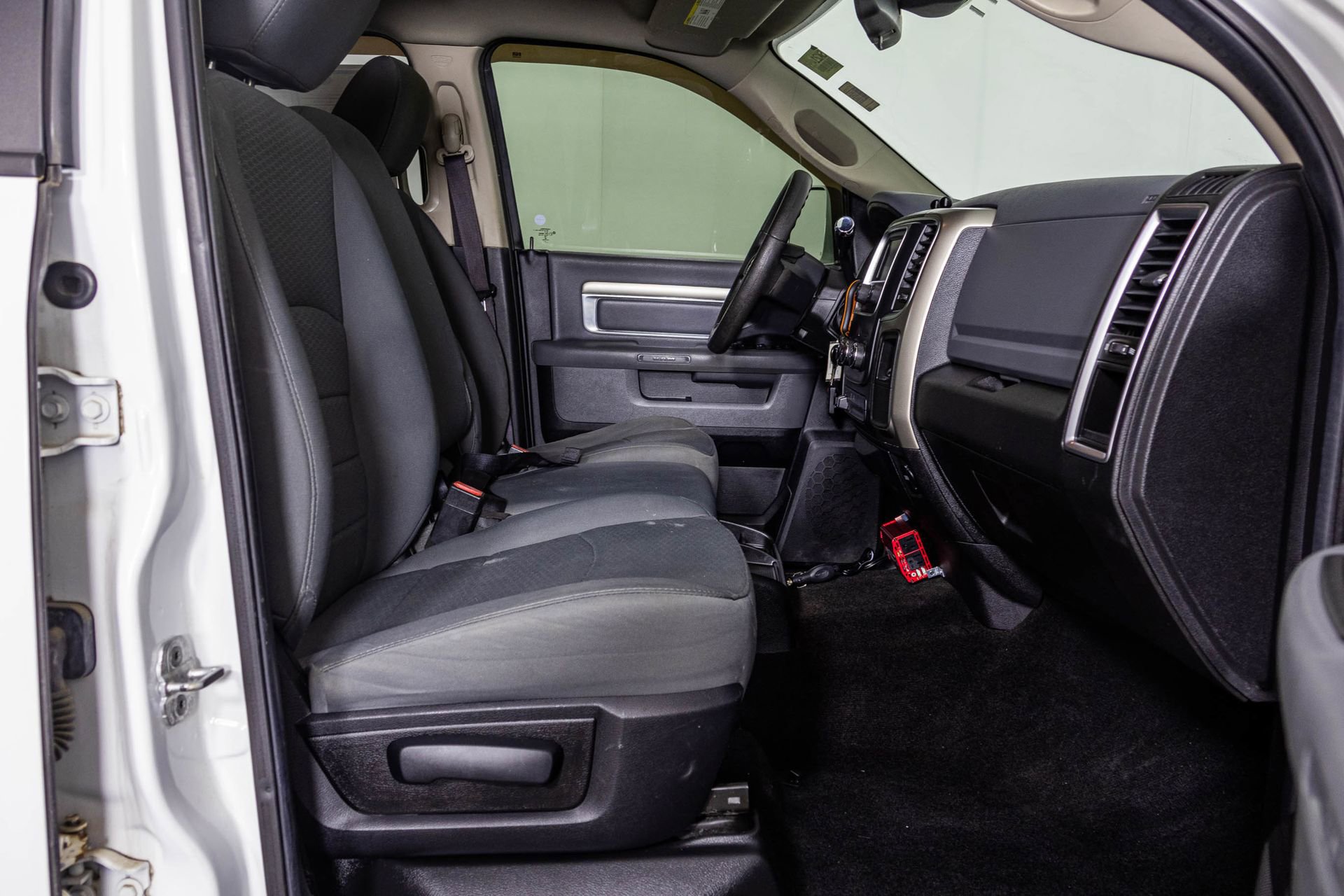 Used 2014 RAM 2500 SLT image 41