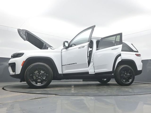 New 2026 Jeep Grand Cherokee Laredo image 59