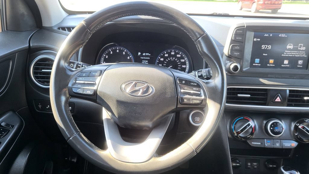 Used 2018 Hyundai Kona SEL FWD image 28
