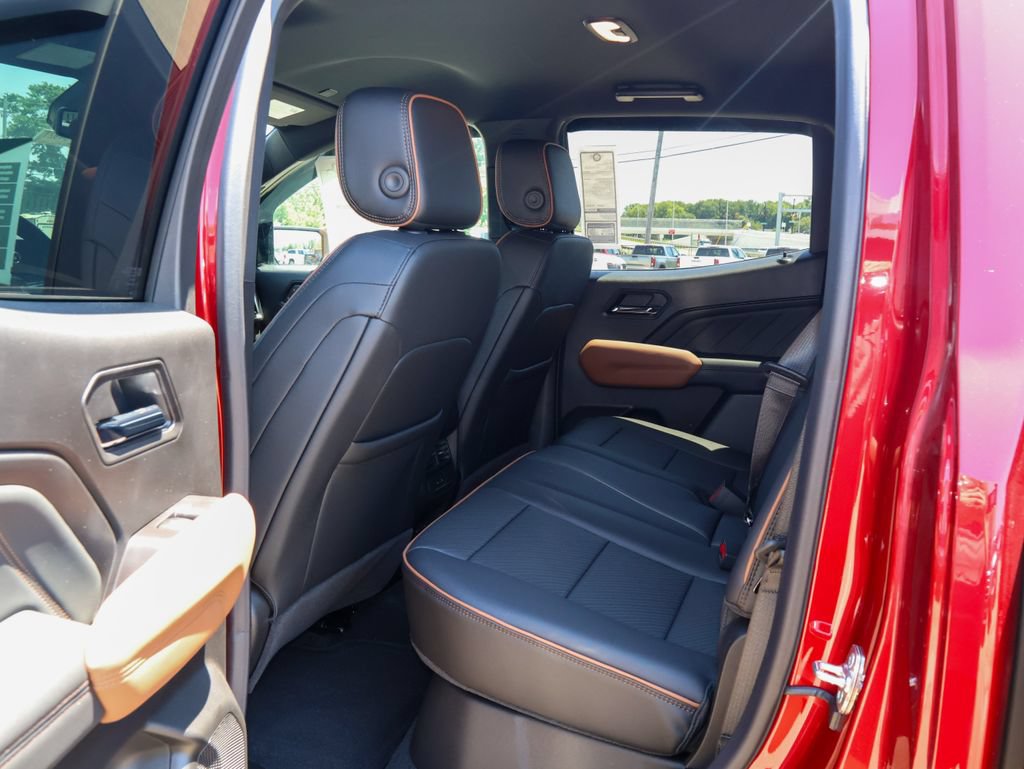 New 2026 GMC Canyon AT4 w/ AT4 Premium Package AWD/4WD image 18