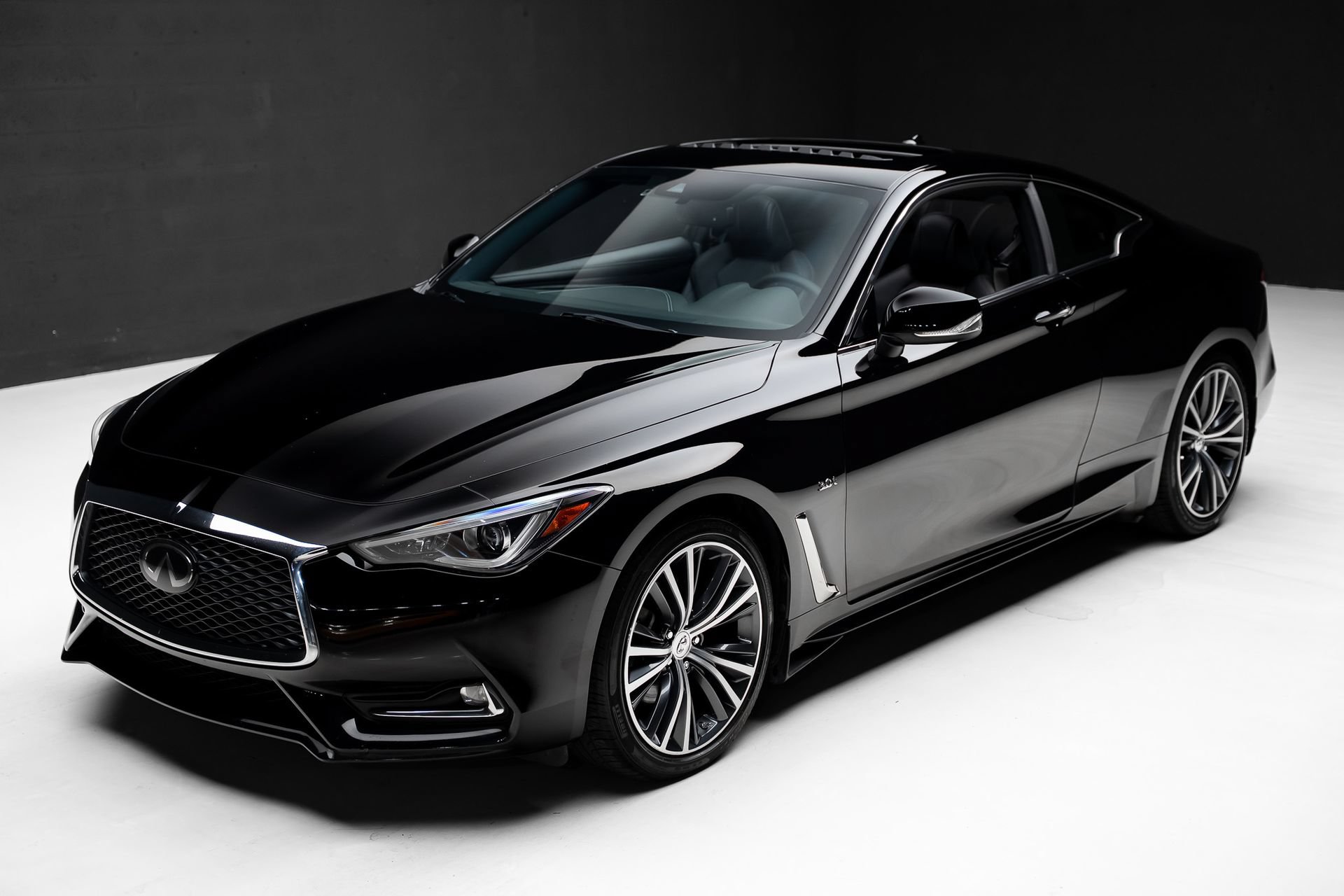 Used 2019 INFINITI Q60 3.0t Luxe AWD/4WD image 5