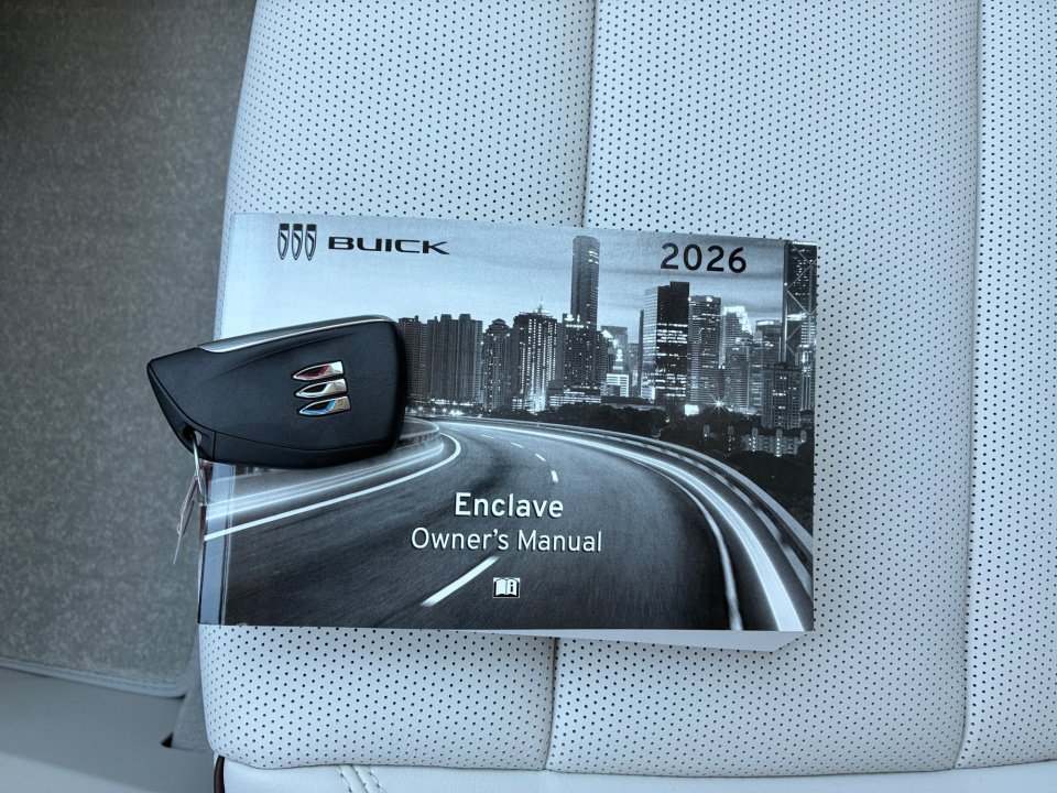 New 2026 Buick Enclave Avenir w/ Super Cruise Package FWD image 34