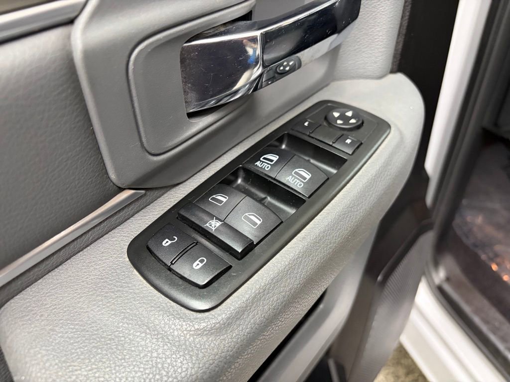 Used 2015 RAM 1500 Big Horn image 12