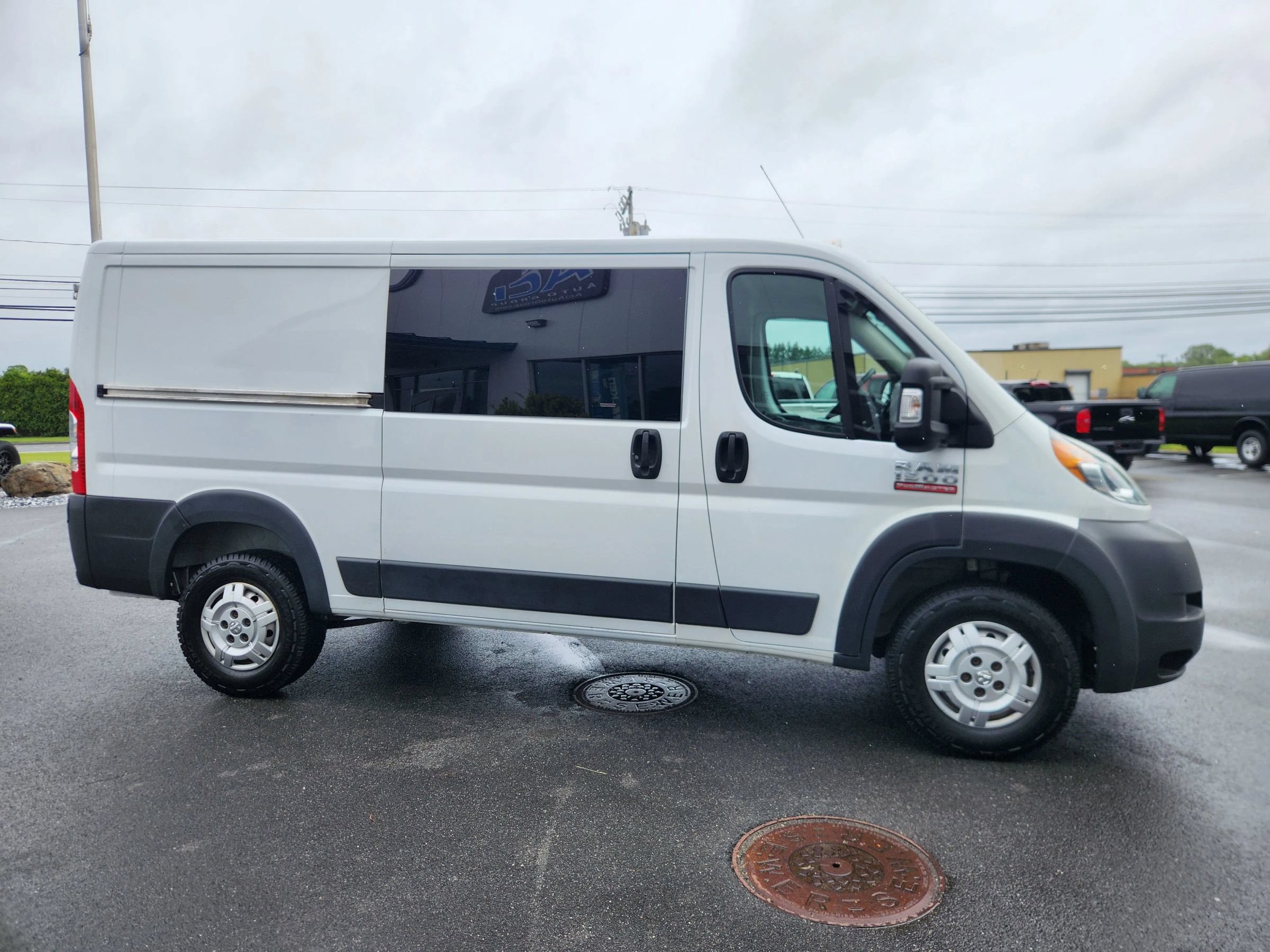Used 2016 RAM ProMaster 1500 w/ Premium Appearance Group FWD image 18