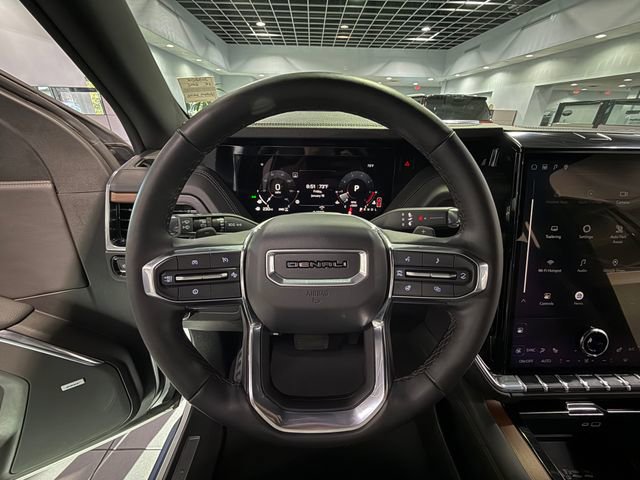 Certified 2025 GMC Yukon Denali image 17