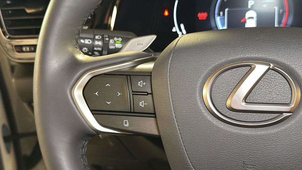 Used 2023 Lexus NX 350 AWD image 24