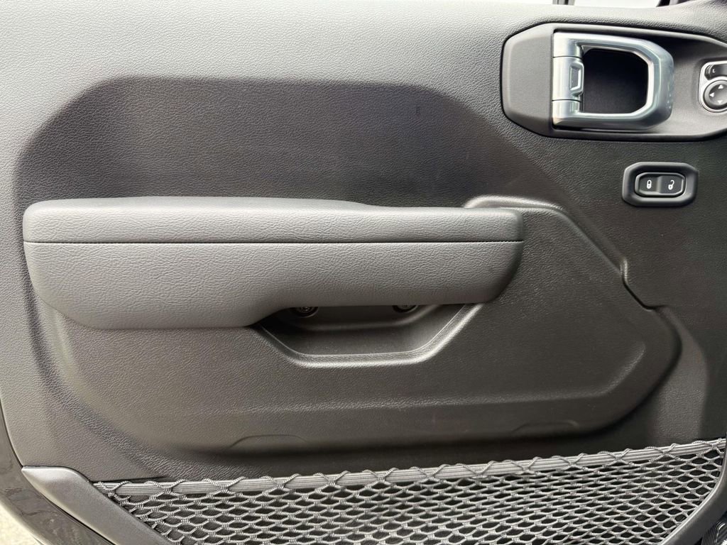 Used 2026 Jeep Wrangler Willys image 12