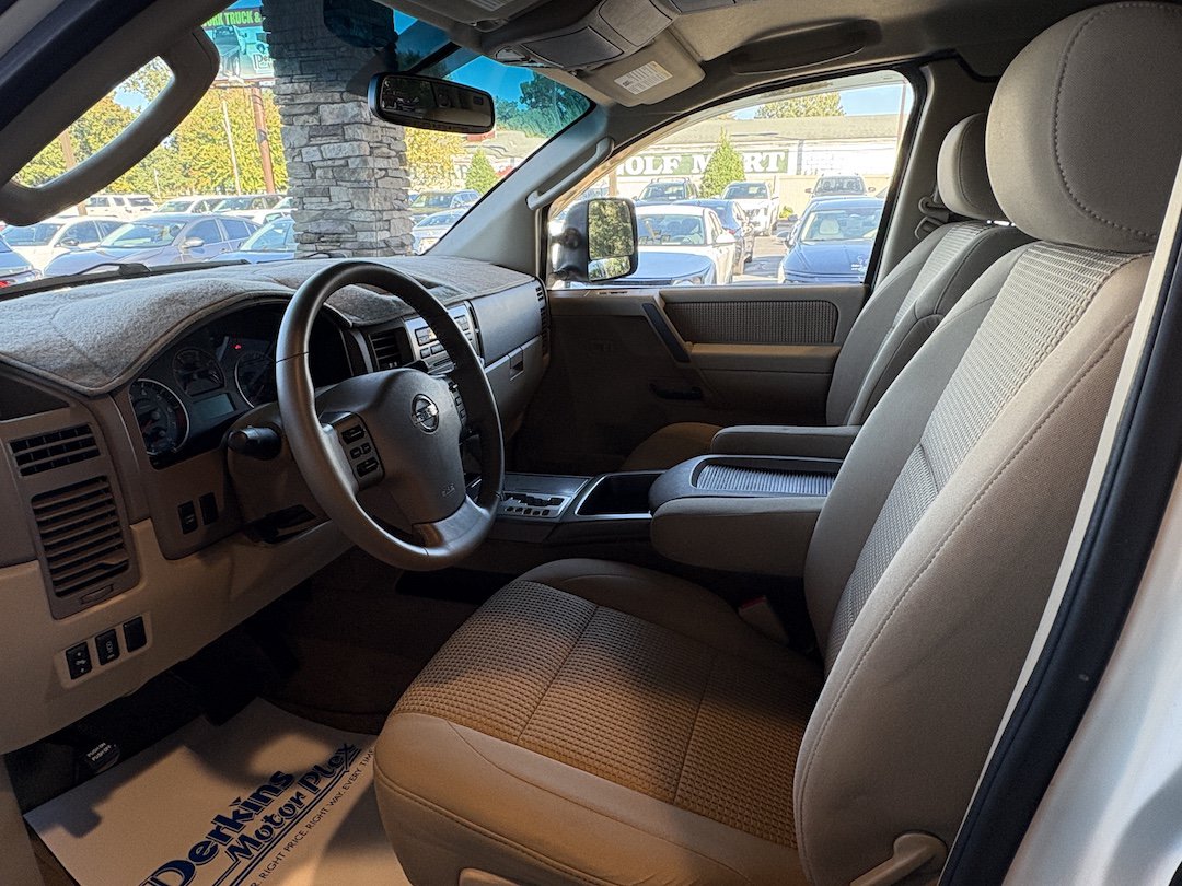 Used 2008 Nissan Titan SE RWD image 19