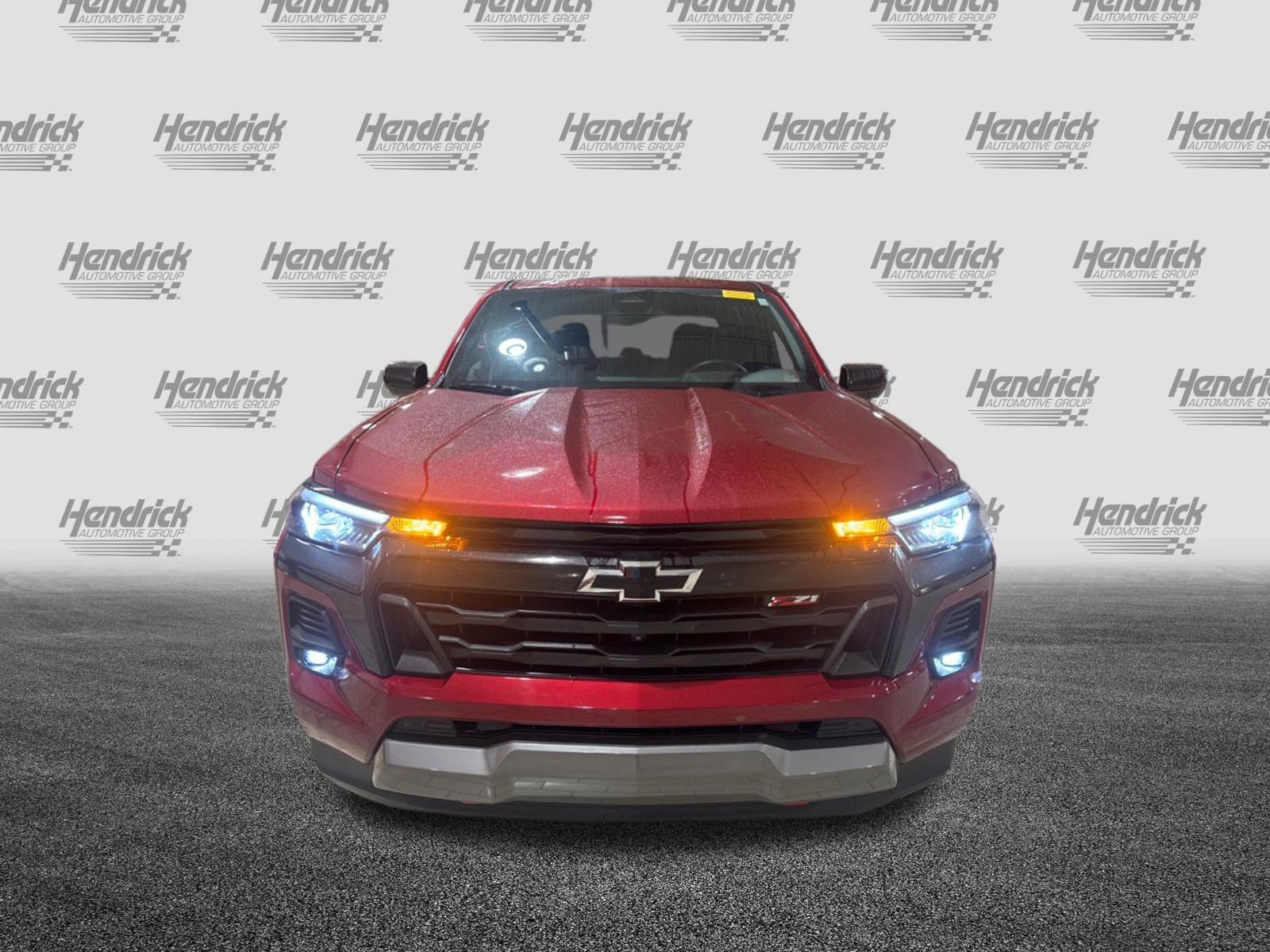 Used 2025 Chevrolet Colorado Z71 w/ Technology Package AWD/4WD image 38