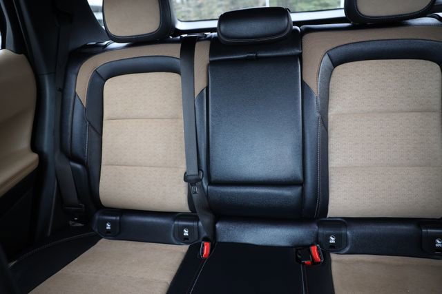 Used 2025 Chevrolet Equinox ACTIV w/ Convenience Package III image 35