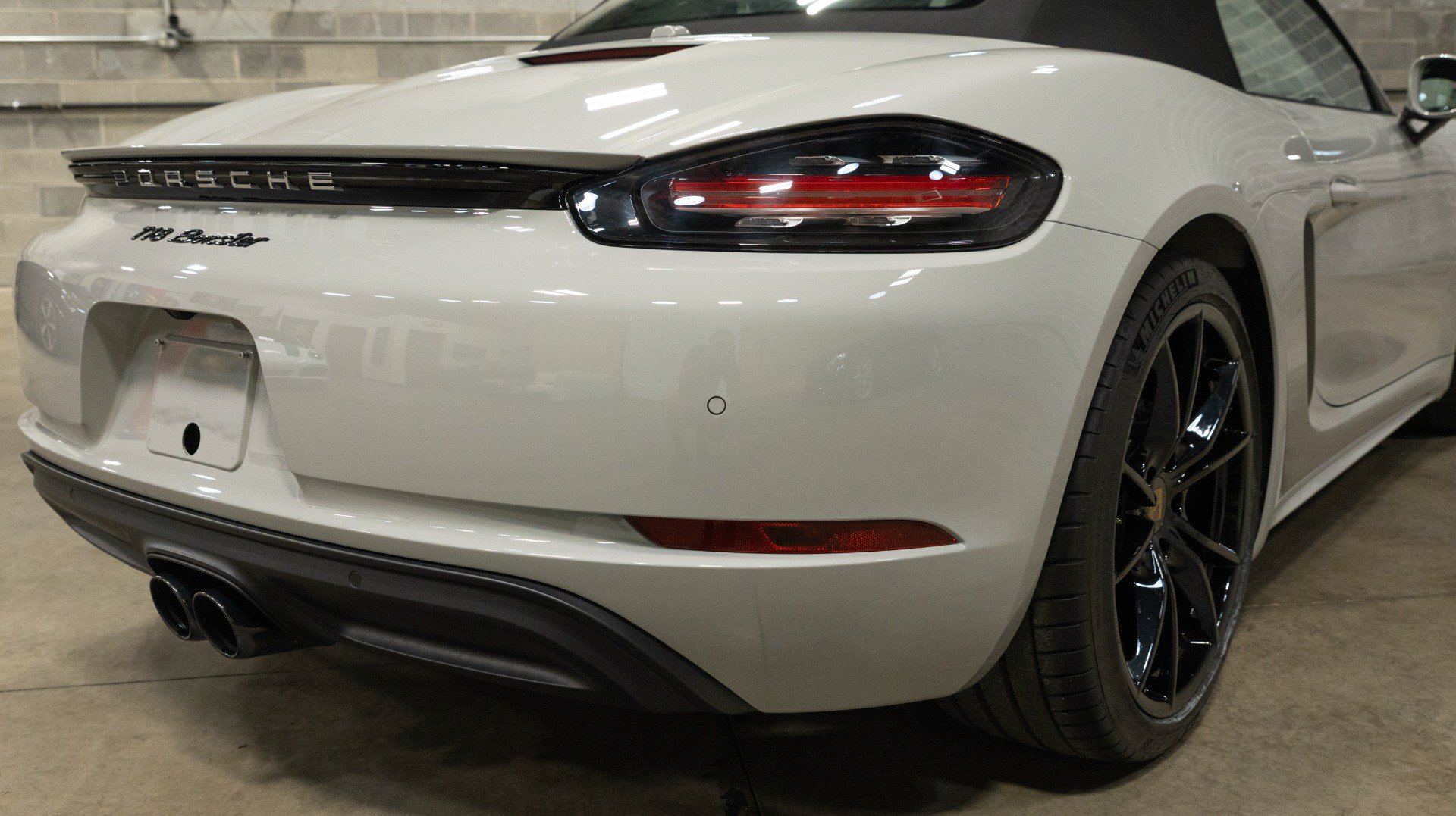 Used 2021 Porsche 718 Boxster RWD image 30