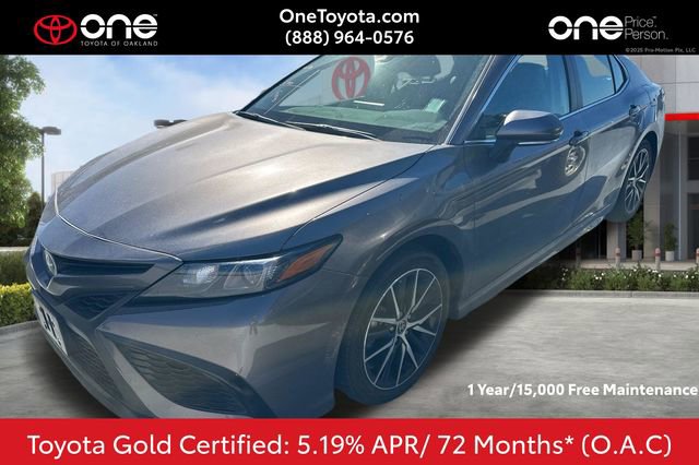 Used 2024 Toyota Camry SE w/ Audio Upgrade Package FWD image 1