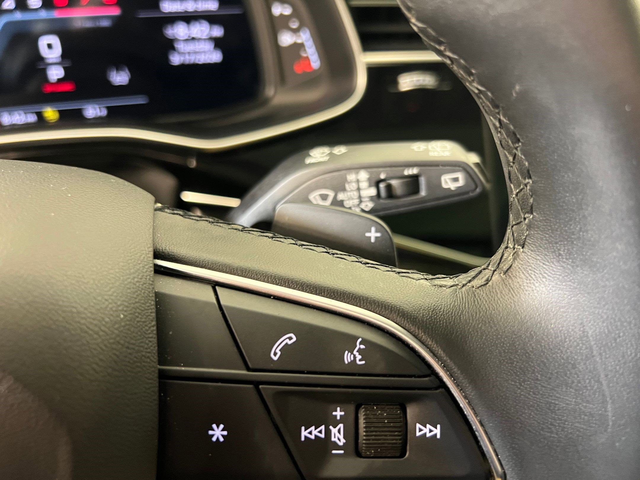 Used 2023 Audi Q7 3.0T Premium w/ Convenience Package image 26