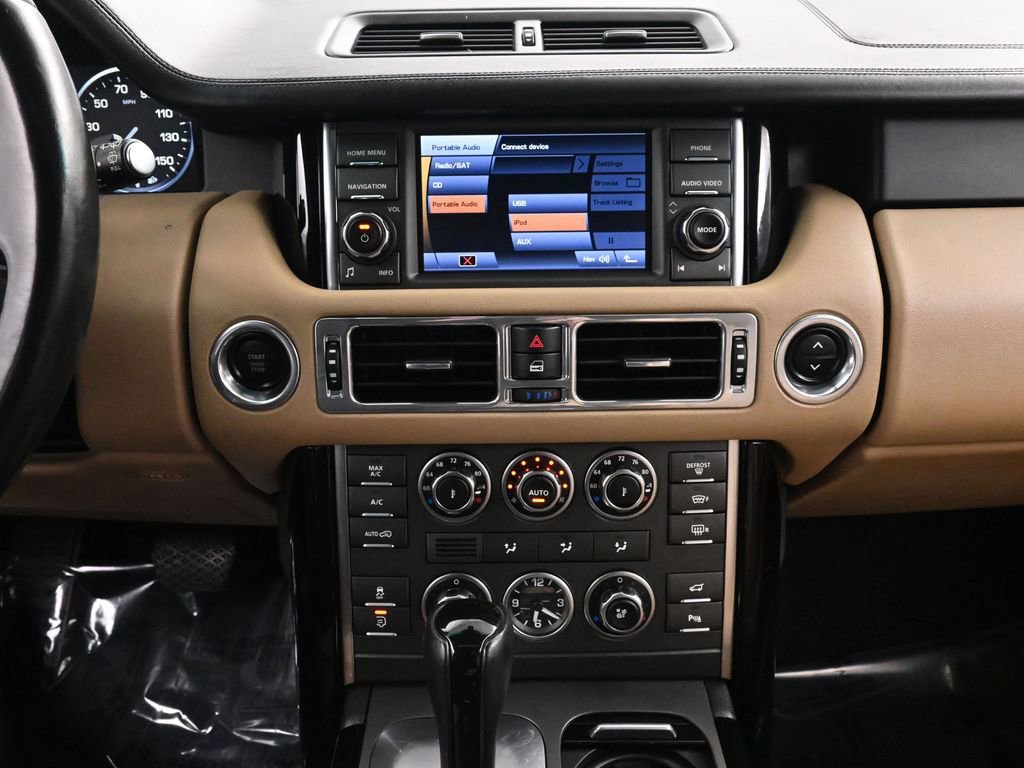 Used 2011 Land Rover Range Rover HSE LUX image 29