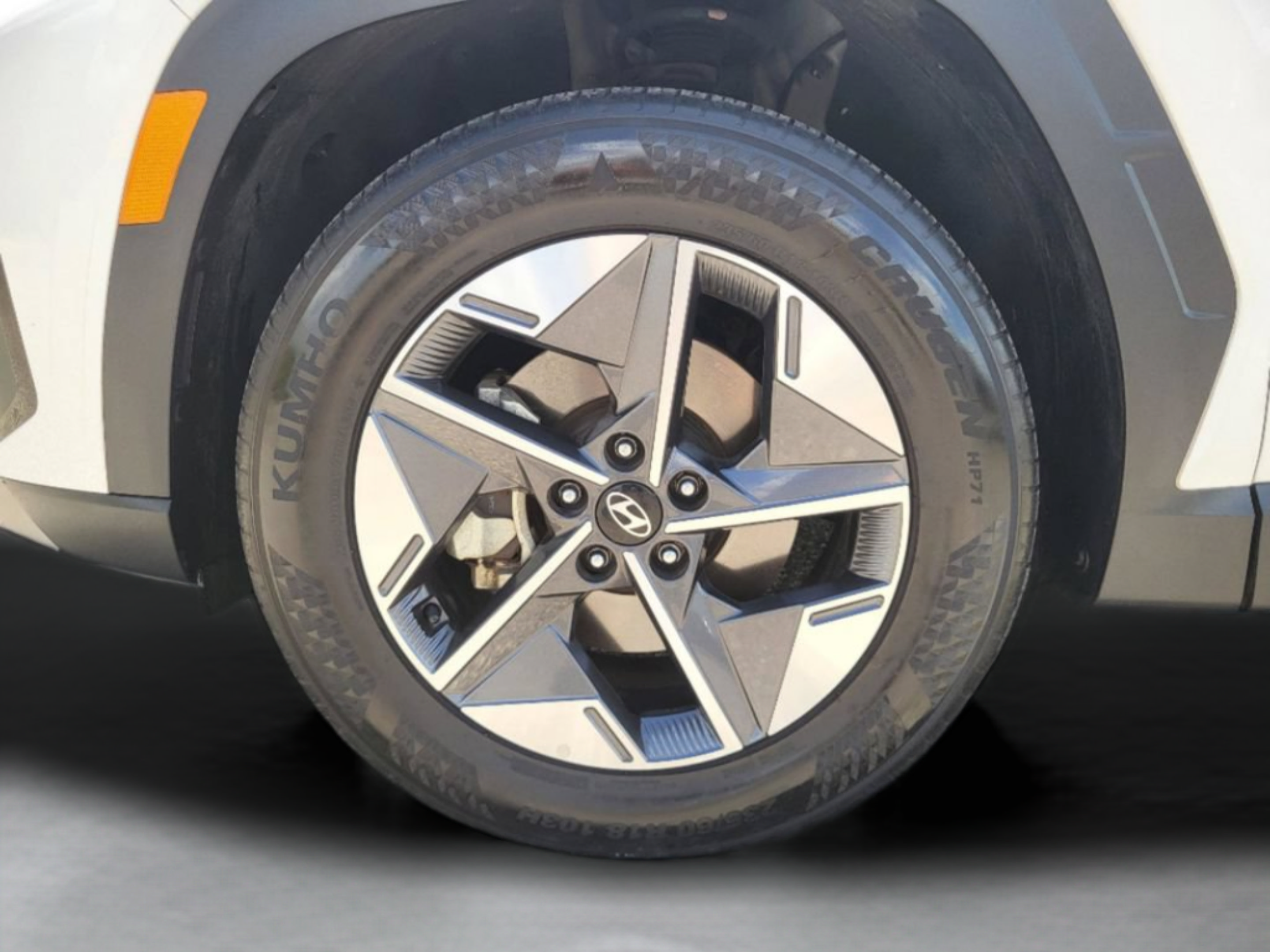 Used 2025 Hyundai Tucson SEL FWD image 35