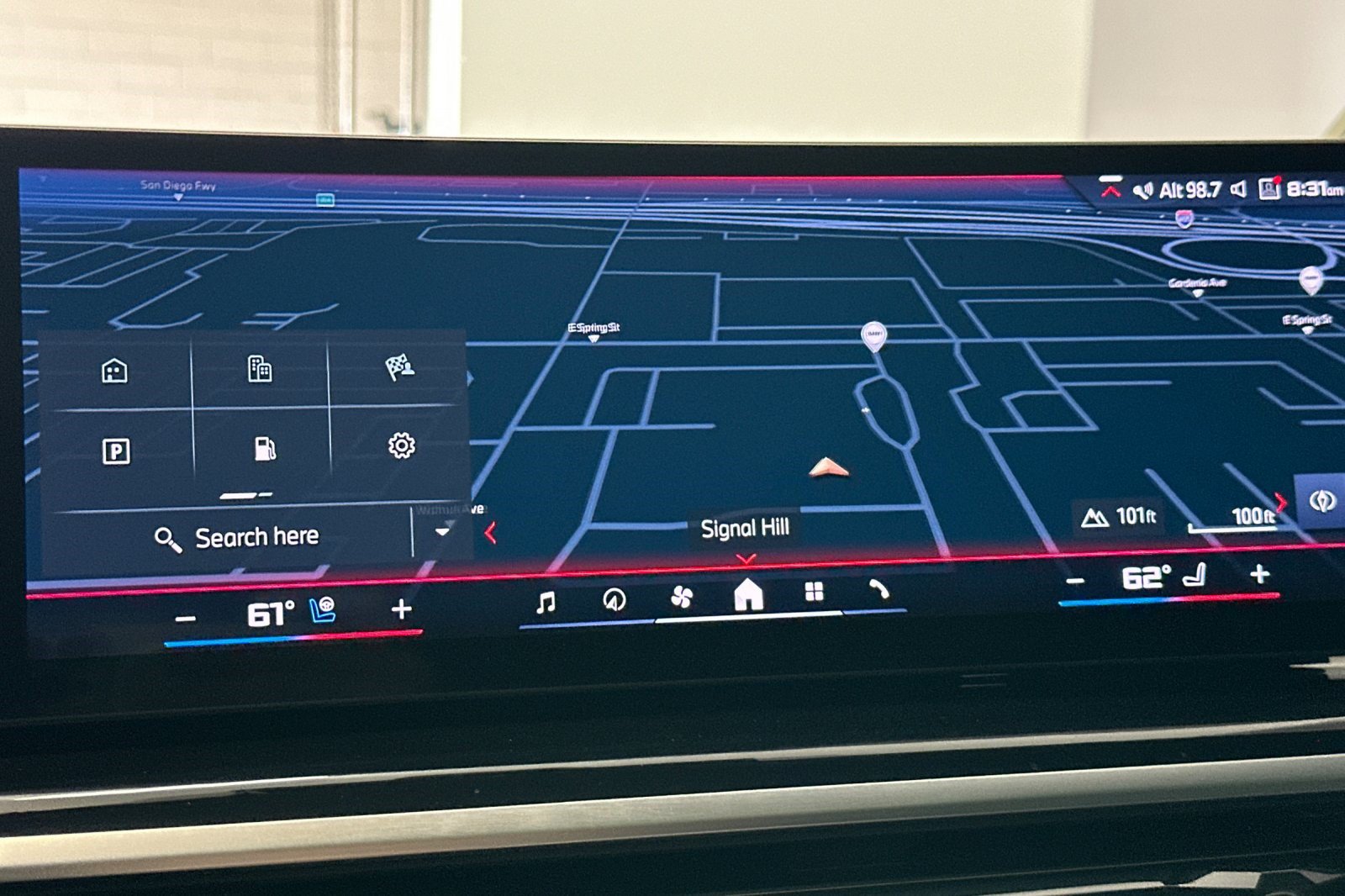 Certified 2025 BMW X7 M60i AWD/4WD image 23