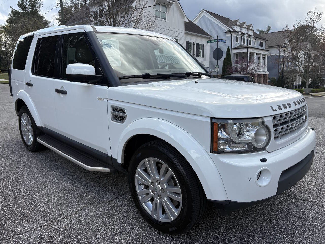 Used 2012 Land Rover LR4 HSE image 2