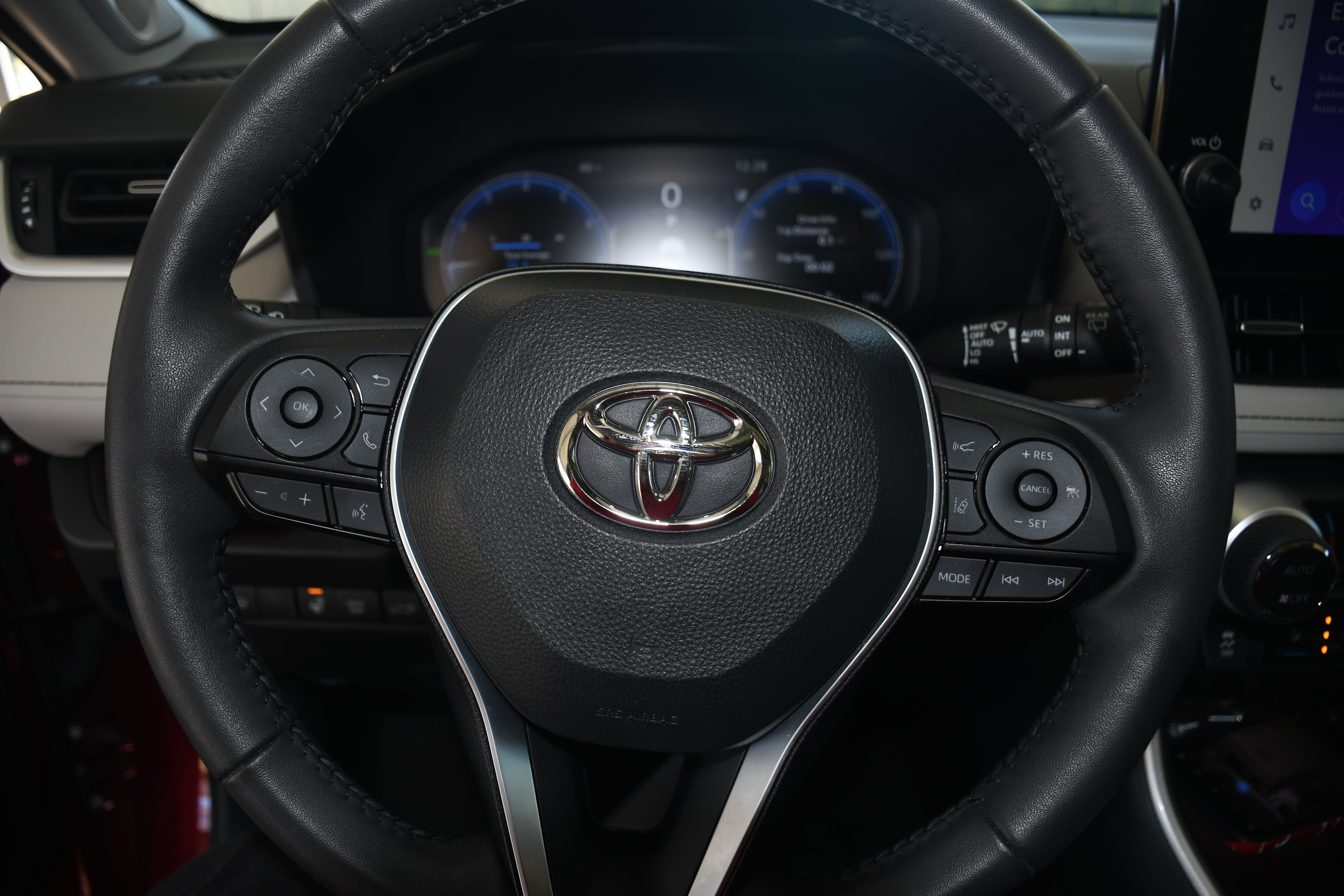 Used 2023 Toyota RAV4 Limited w/ Limited Grade Weather Package image 14