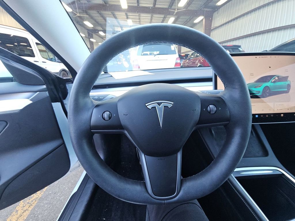 Used 2023 Tesla Model 3 Standard Range RWD image 11