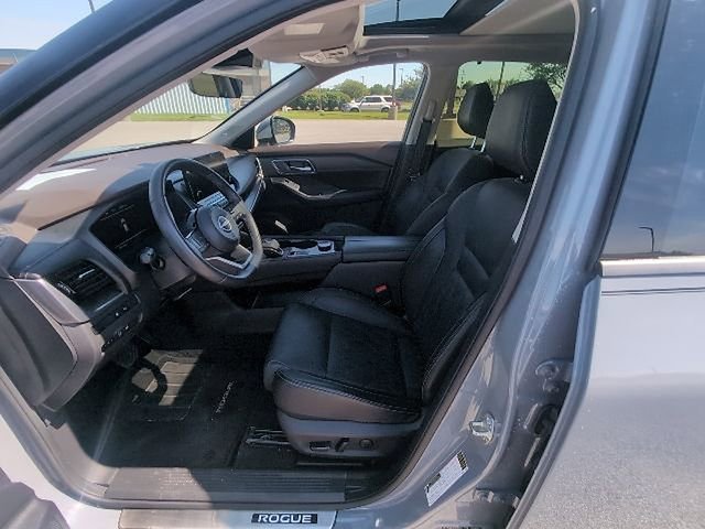 Used 2023 Nissan Rogue Platinum w/ Platinum Premium Package AWD/4WD image 11