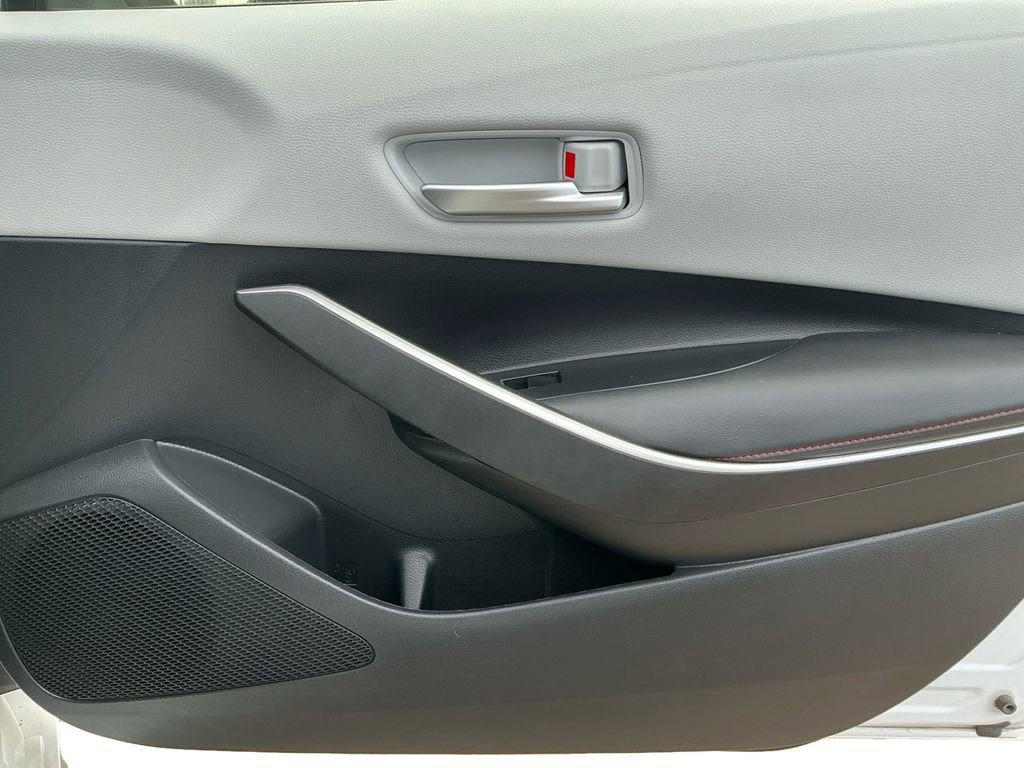 Used 2023 Toyota Corolla SE w/ SE Premium Package FWD image 17
