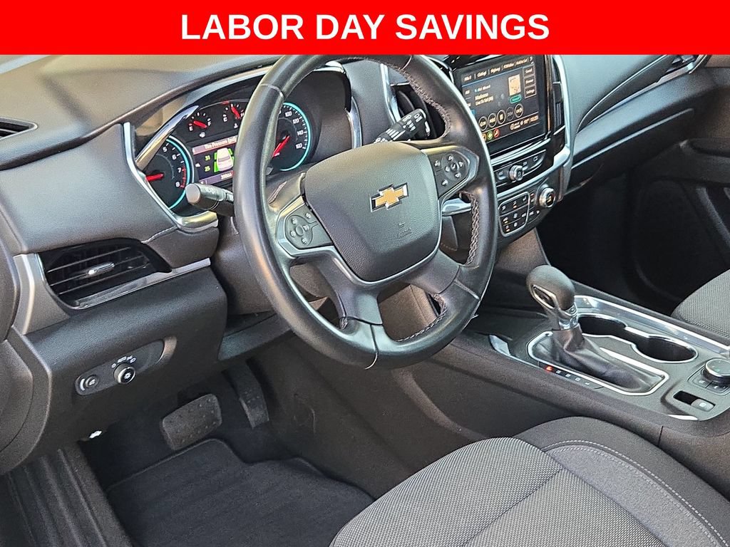 Used 2023 Chevrolet Traverse LT AWD/4WD image 10