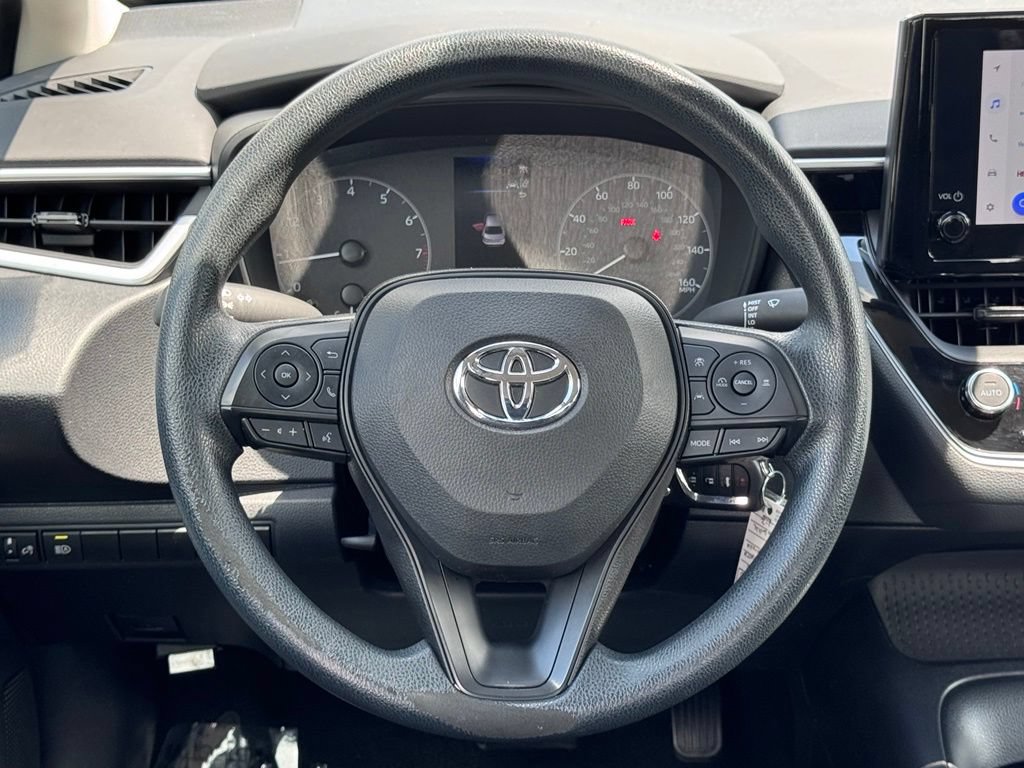 Used 2023 Toyota Corolla LE FWD image 7