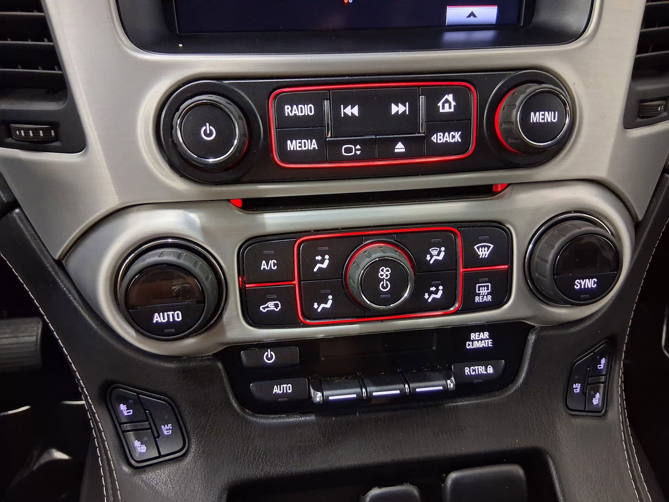 Used 2016 GMC Yukon SLT w/ Open Road Package image 17