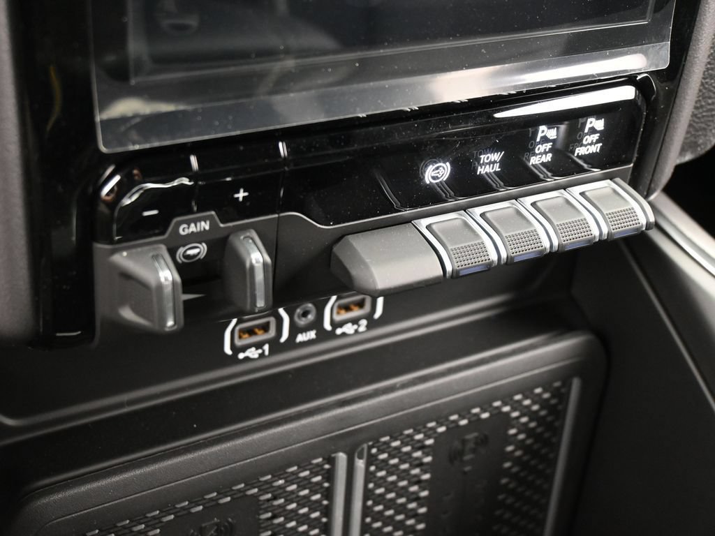 New 2026 RAM 3500 Laramie w/ Night Edition AWD/4WD image 24