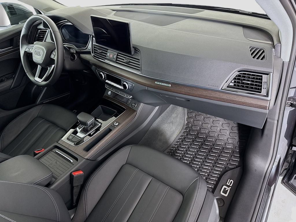 Certified 2021 Audi Q5 Premium AWD/4WD image 17