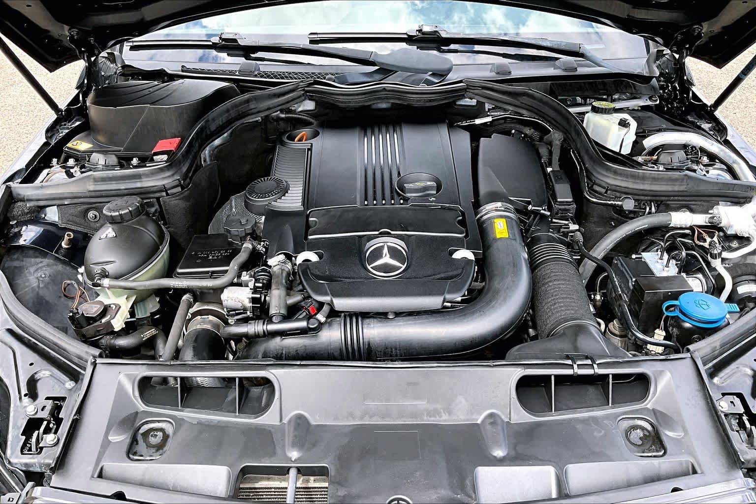 Used 2013 Mercedes-Benz C 250 Sedan image 31