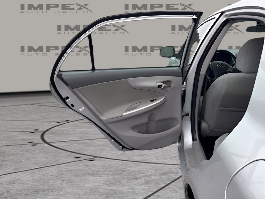 Used 2010 Toyota Corolla LE w/ All Weather Guard Pkg FWD image 21