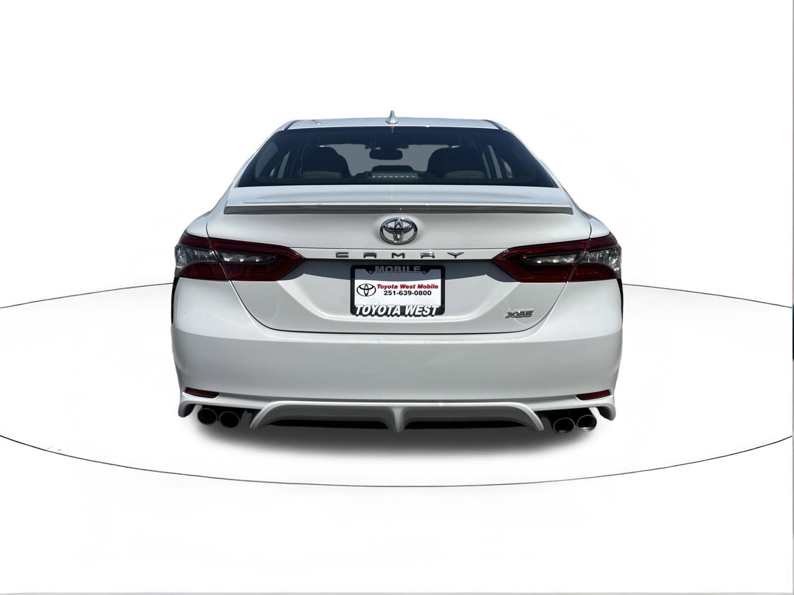 Used 2024 Toyota Camry XSE FWD image 4