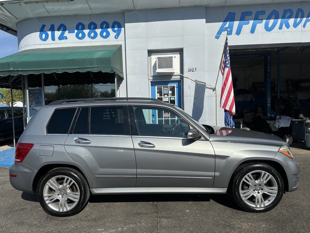 Used 2013 Mercedes-Benz GLK 350 4MATIC image 4