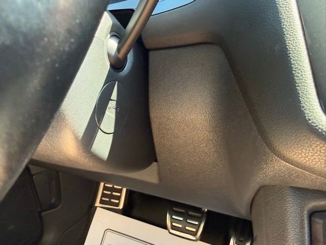 Used 2021 Volkswagen Tiguan SE R-Line AWD/4WD image 37