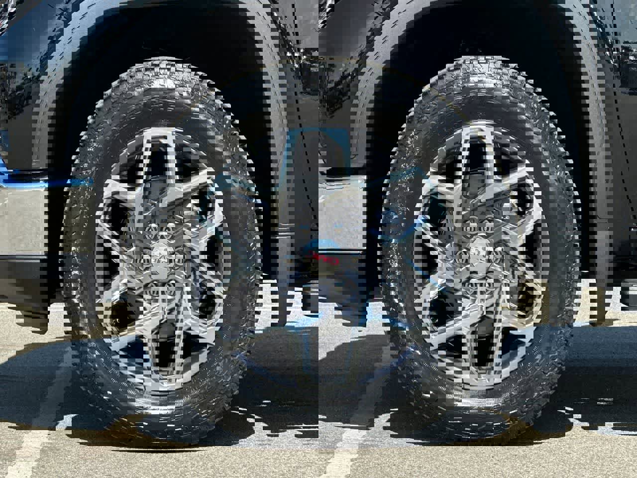 New 2026 GMC Sierra 1500 SLE w/ Preferred Package image 32