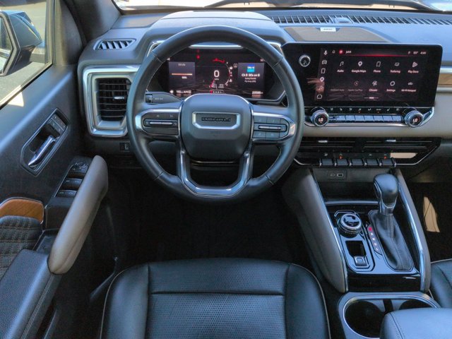 Used 2023 GMC Canyon Denali w/ Denali Black Edition AWD/4WD image 16