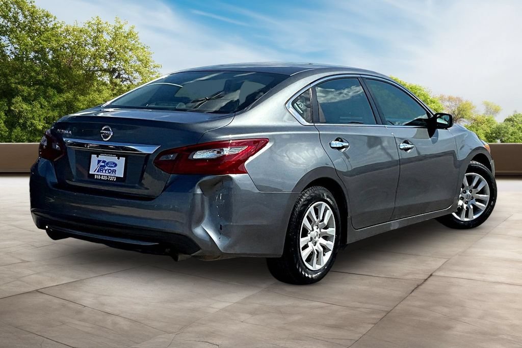Used 2018 Nissan Altima 2.5 S w/ S Convenience Package FWD image 2